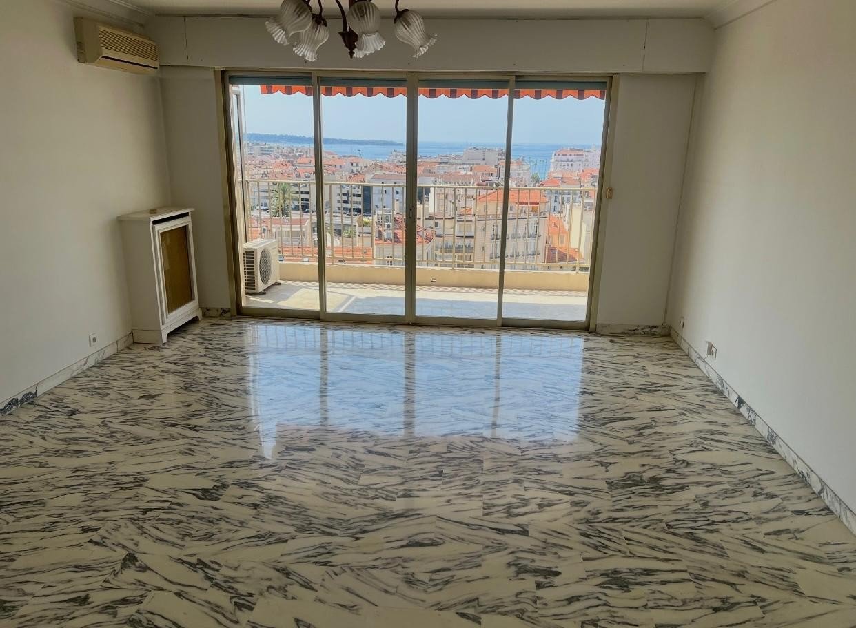 Appartement entièrement vidé et nettoyé à Cannes après l'intervention